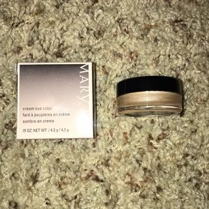 New Cream Shadow Beach Blonde